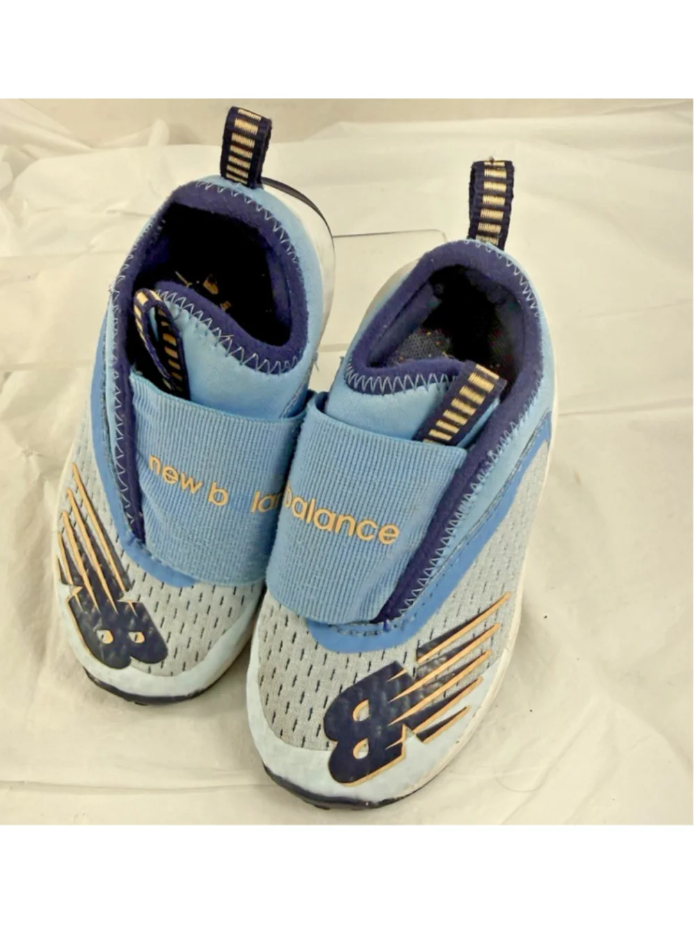 New Balance Fresh Foam Fast v2 Kids Running Shoe Sneakers Slip On Size 6